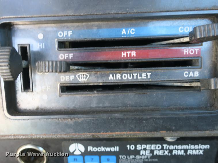 image for item DB8881 1999 International 9100 semi truck