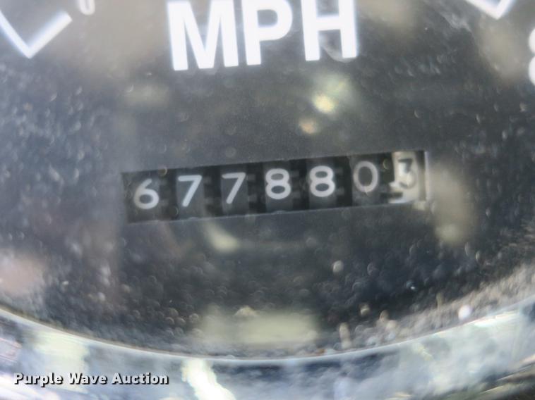 image for item DB8881 1999 International 9100 semi truck