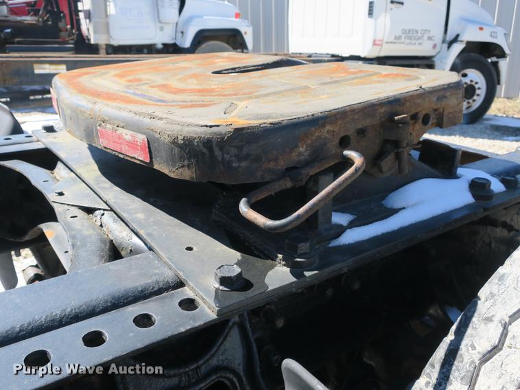 image for item DB8881 1999 International 9100 semi truck