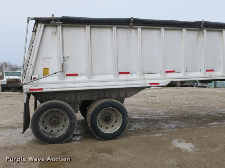 image for item DB8885 1996 Mate end dump trailer