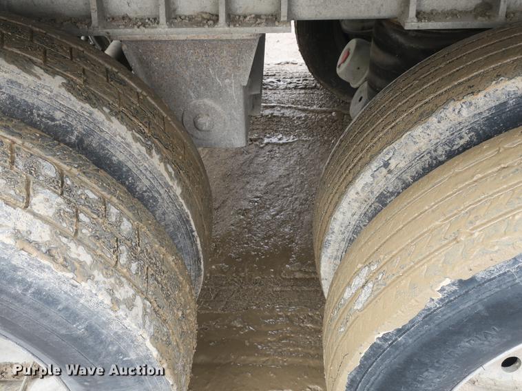 image for item DB8885 1996 Mate end dump trailer