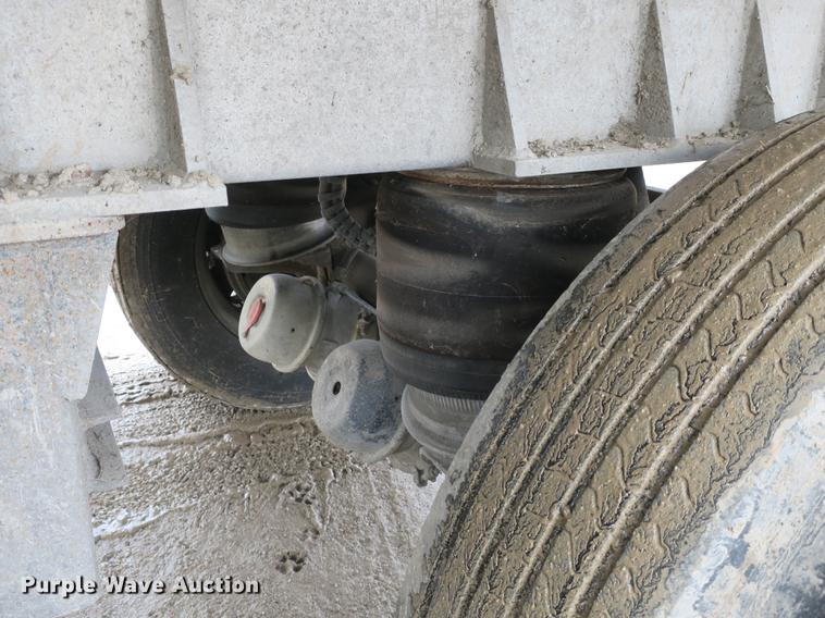 image for item DB8885 1996 Mate end dump trailer