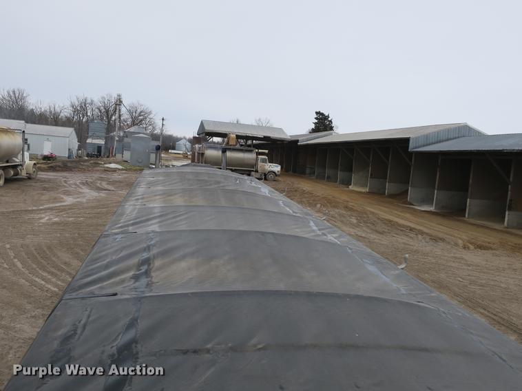 image for item DB8885 1996 Mate end dump trailer