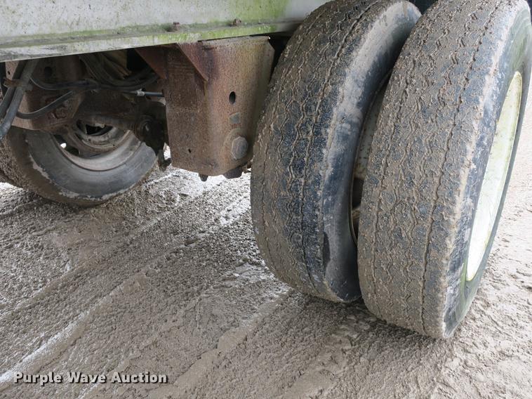 image for item DB8886 1979 Ravens 54028 flatbed trailer