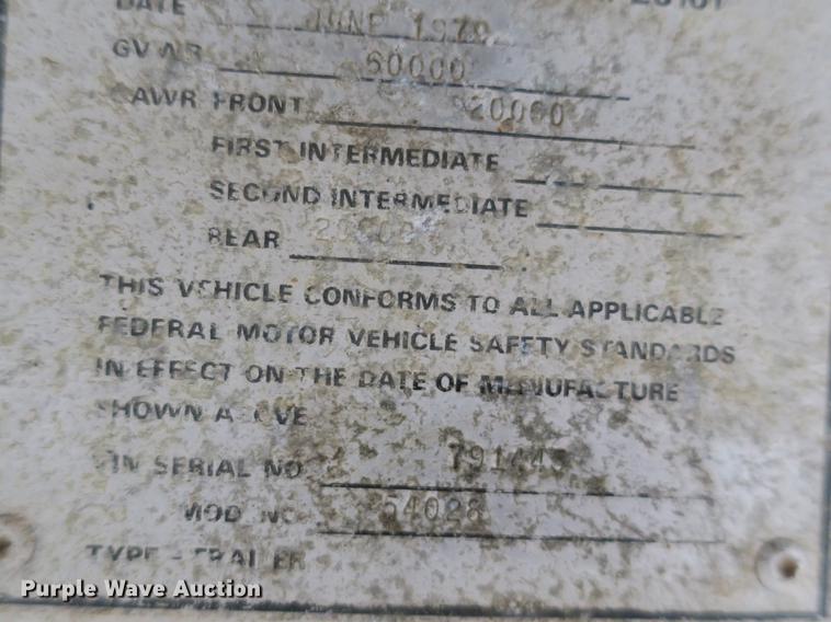 image for item DB8886 1979 Ravens 54028 flatbed trailer