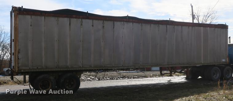 image for item DB8887 1993 Ledwell live bottom trailer
