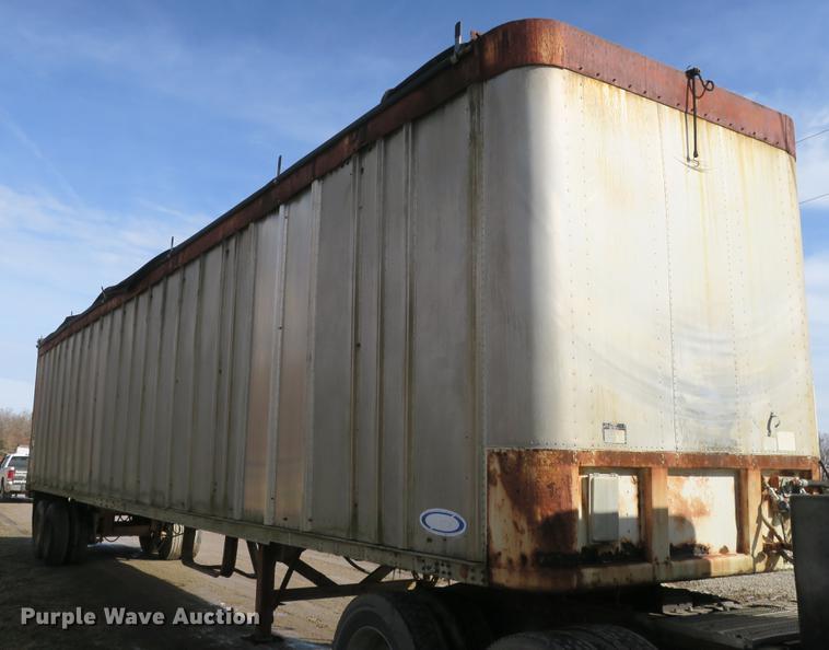 image for item DB8887 1993 Ledwell live bottom trailer