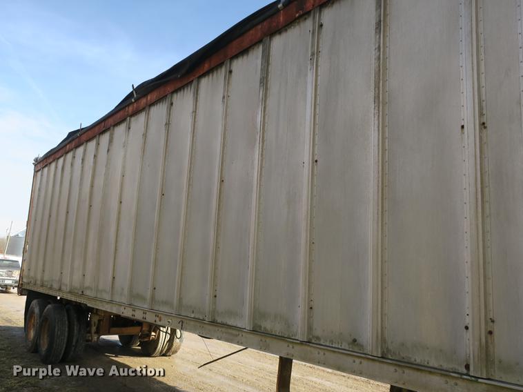 image for item DB8887 1993 Ledwell live bottom trailer