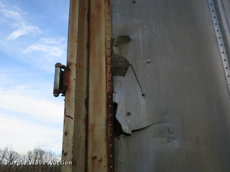 image for item DB8887 1993 Ledwell live bottom trailer