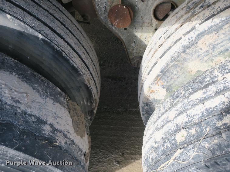 image for item DB8887 1993 Ledwell live bottom trailer