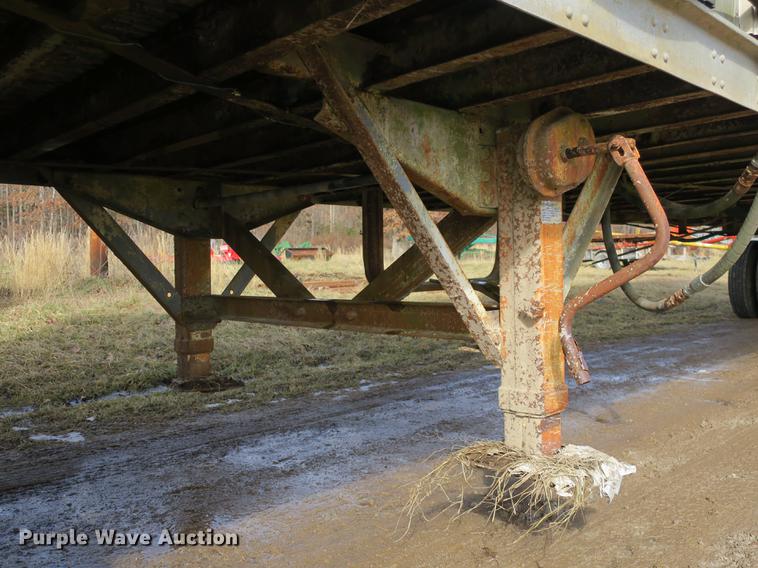 image for item DB8887 1993 Ledwell live bottom trailer