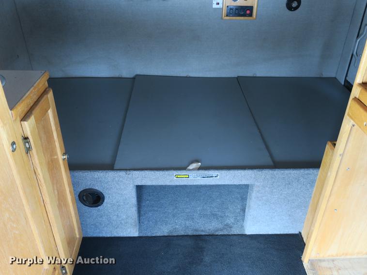 image for item DB8890 2005 Freightliner Business Class M2 semi truck