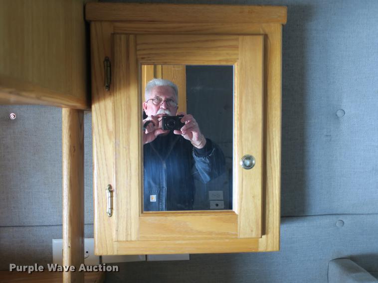 image for item DB8890 2005 Freightliner Business Class M2 semi truck