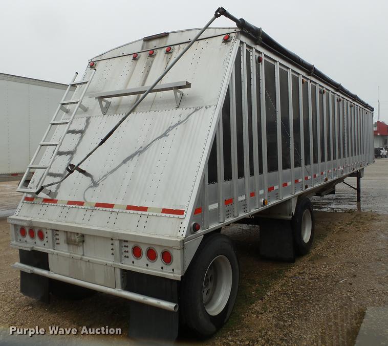 image for item DD2322 2006 Corn Husker double hopper bottom grain trailer