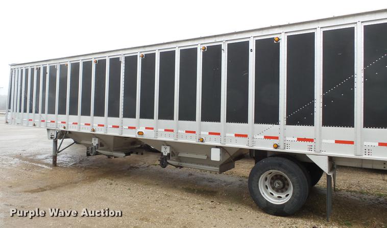 image for item DD2322 2006 Corn Husker double hopper bottom grain trailer