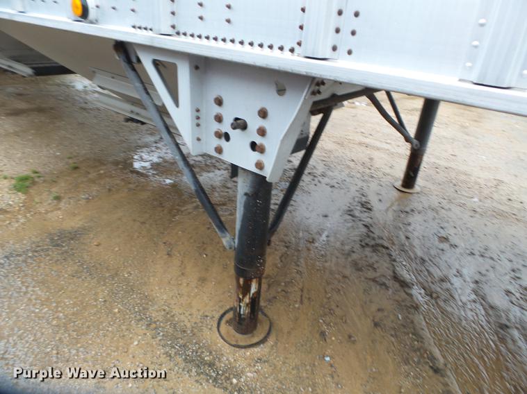 image for item DD2322 2006 Corn Husker double hopper bottom grain trailer