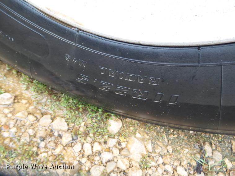 image for item DD2322 2006 Corn Husker double hopper bottom grain trailer