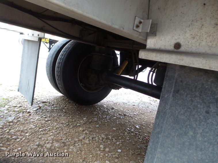 image for item DD2322 2006 Corn Husker double hopper bottom grain trailer