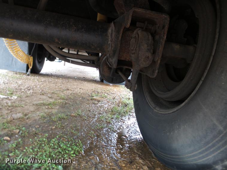 image for item DD2322 2006 Corn Husker double hopper bottom grain trailer