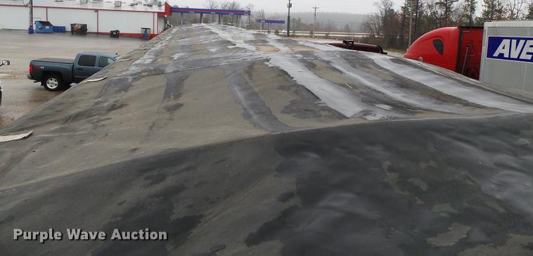 image for item DD2322 2006 Corn Husker double hopper bottom grain trailer