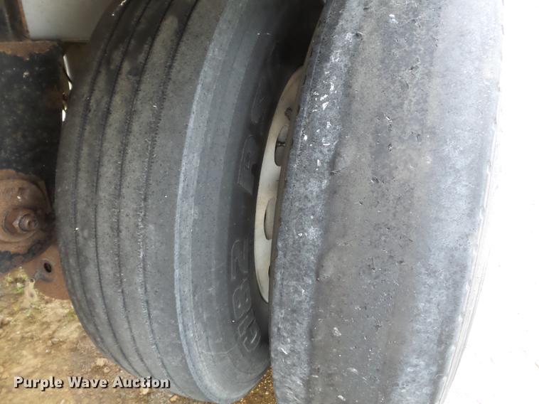 image for item DD2322 2006 Corn Husker double hopper bottom grain trailer