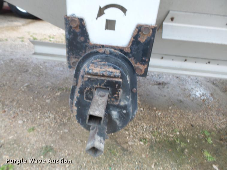 image for item DD2322 2006 Corn Husker double hopper bottom grain trailer