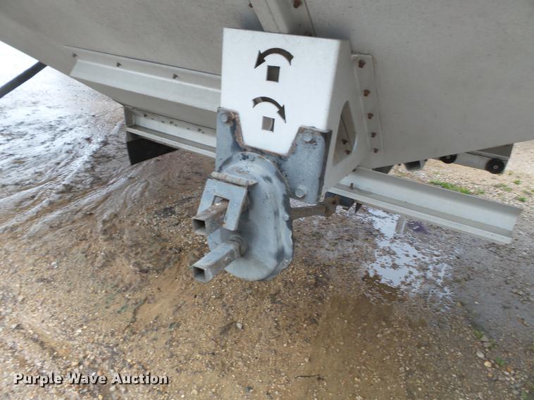 image for item DD2322 2006 Corn Husker double hopper bottom grain trailer