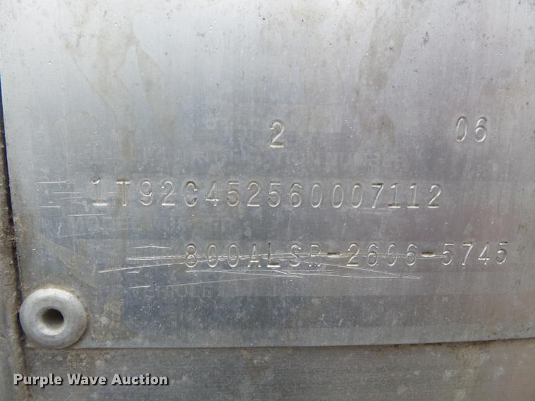 image for item DD2322 2006 Corn Husker double hopper bottom grain trailer