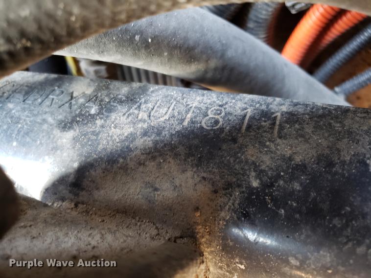 image for item DD3955 2010 Freightliner Cascadia semi truck