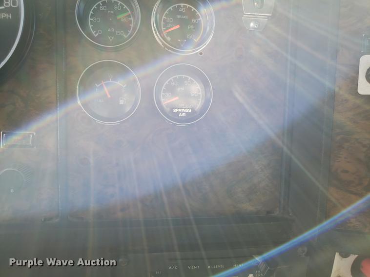 image for item DD3956 1993 Kenworth W900 semi truck