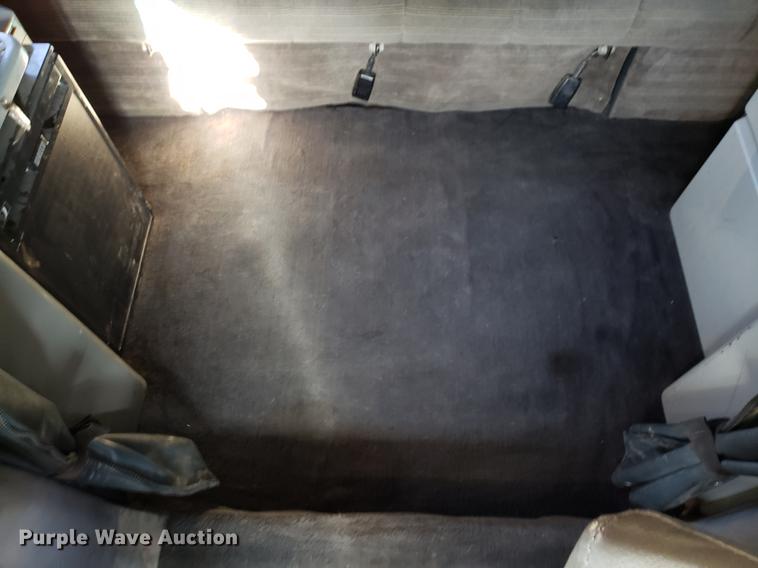 image for item DD3956 1993 Kenworth W900 semi truck