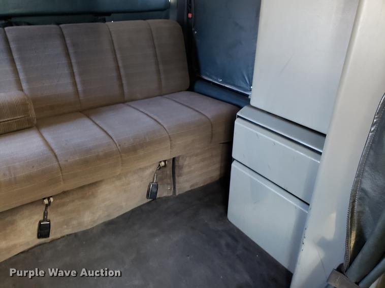 image for item DD3956 1993 Kenworth W900 semi truck