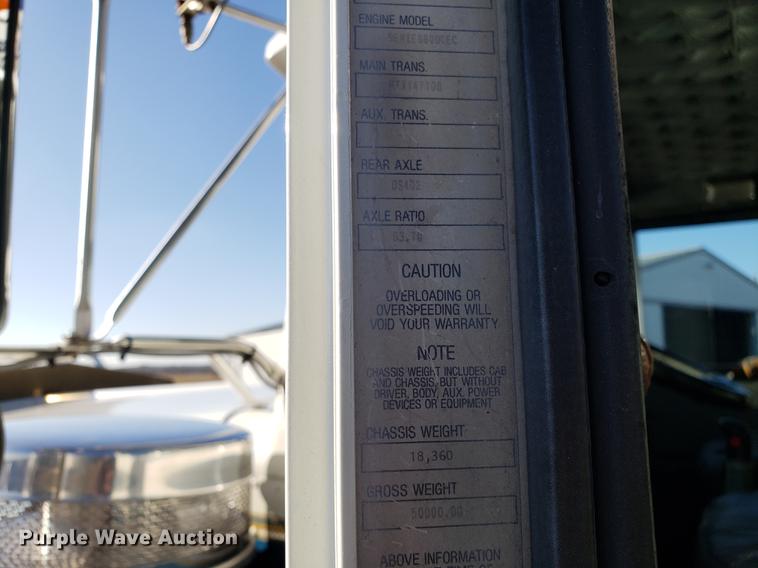 image for item DD3956 1993 Kenworth W900 semi truck