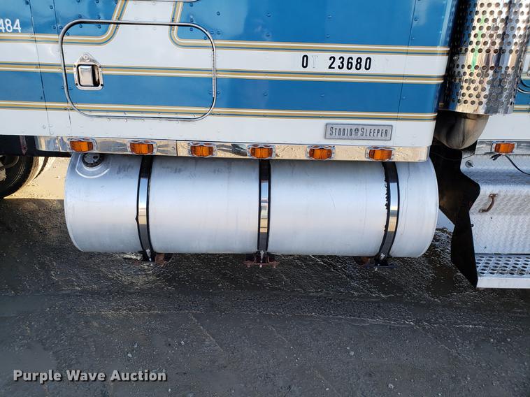 image for item DD3956 1993 Kenworth W900 semi truck