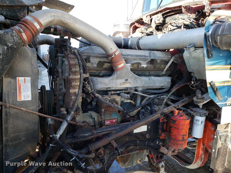 image for item DD3956 1993 Kenworth W900 semi truck