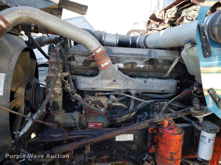 image for item DD3956 1993 Kenworth W900 semi truck