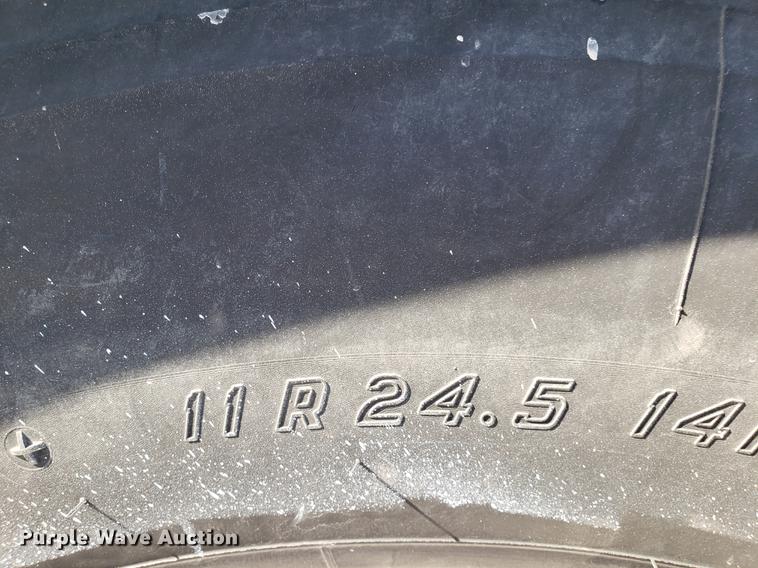 image for item DD3956 1993 Kenworth W900 semi truck