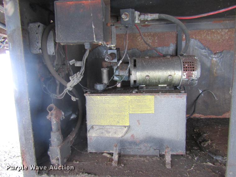 image for item DE5975 2007 Wabash dry van trailer