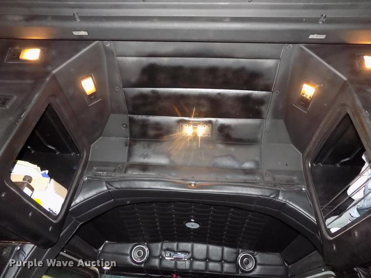 image for item DE7593 2003 Peterbilt 379 EXHD semi truck