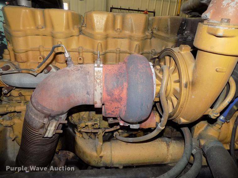 image for item DE7593 2003 Peterbilt 379 EXHD semi truck