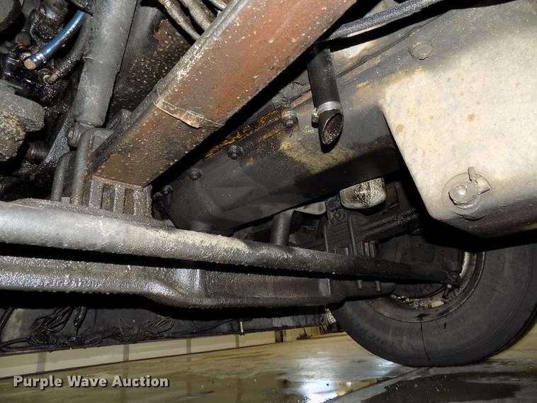 image for item DE7593 2003 Peterbilt 379 EXHD semi truck