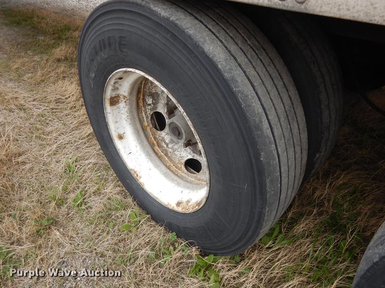 image for item DE8535 2008 Vanguard VIP4000 dry van trailer