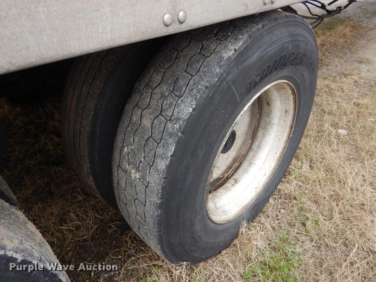 image for item DE8535 2008 Vanguard VIP4000 dry van trailer