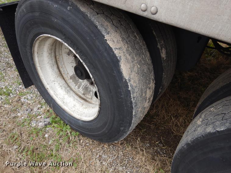 image for item DE8535 2008 Vanguard VIP4000 dry van trailer