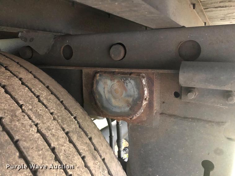 image for item DE8535 2008 Vanguard VIP4000 dry van trailer