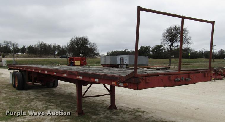 image for item DF2509 1972 Fontaine F-1-5540SL flatbed trailer