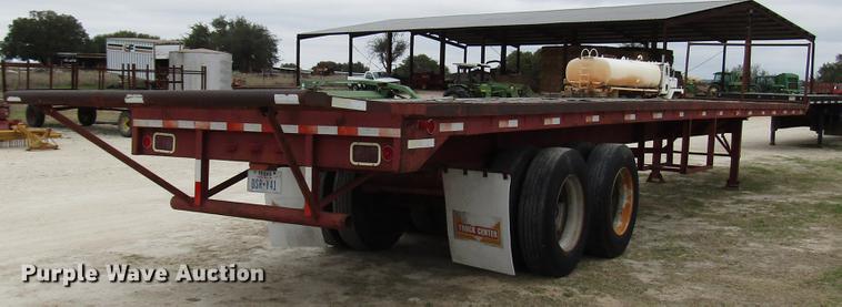 image for item DF2509 1972 Fontaine F-1-5540SL flatbed trailer