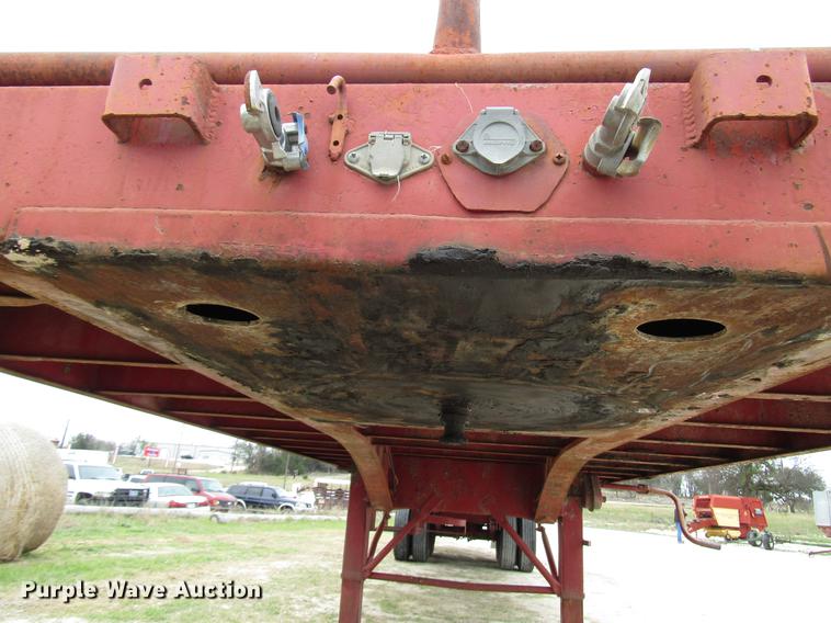 image for item DF2509 1972 Fontaine F-1-5540SL flatbed trailer