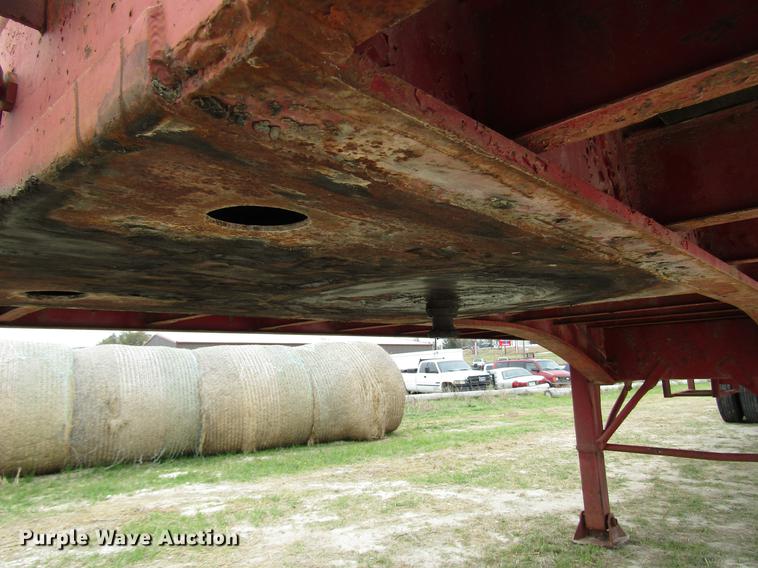 image for item DF2509 1972 Fontaine F-1-5540SL flatbed trailer