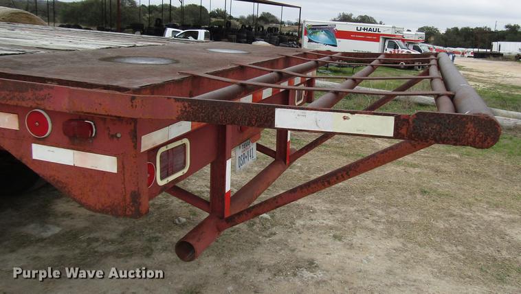 image for item DF2509 1972 Fontaine F-1-5540SL flatbed trailer
